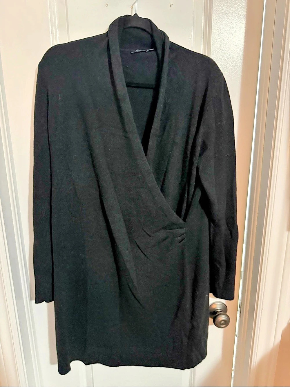 Reflections Black Cardigan Size Medium Like New
